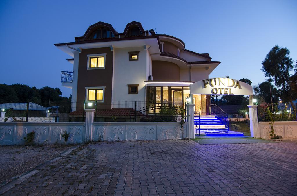 Funda Hotel Гьоджек Екстер'єр фото