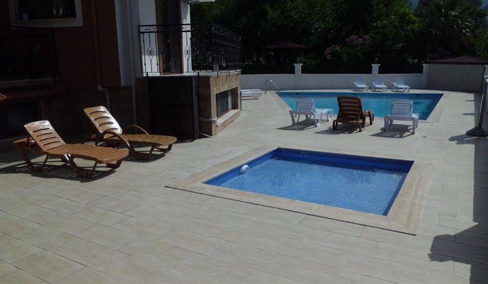 Funda Hotel Гьоджек Екстер'єр фото